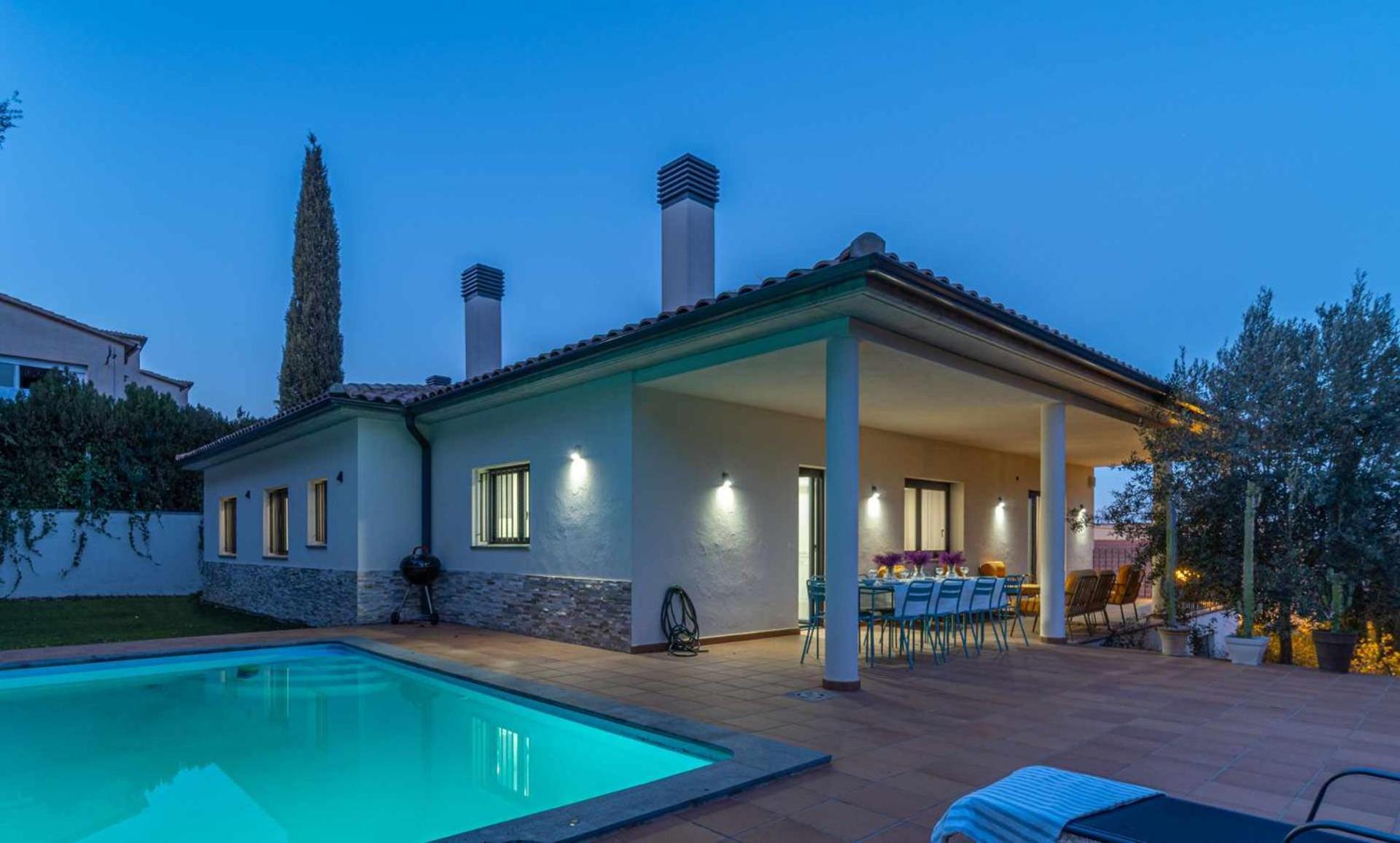 Jouvacations Villa Domenec Figueres (Girona) Exterior foto